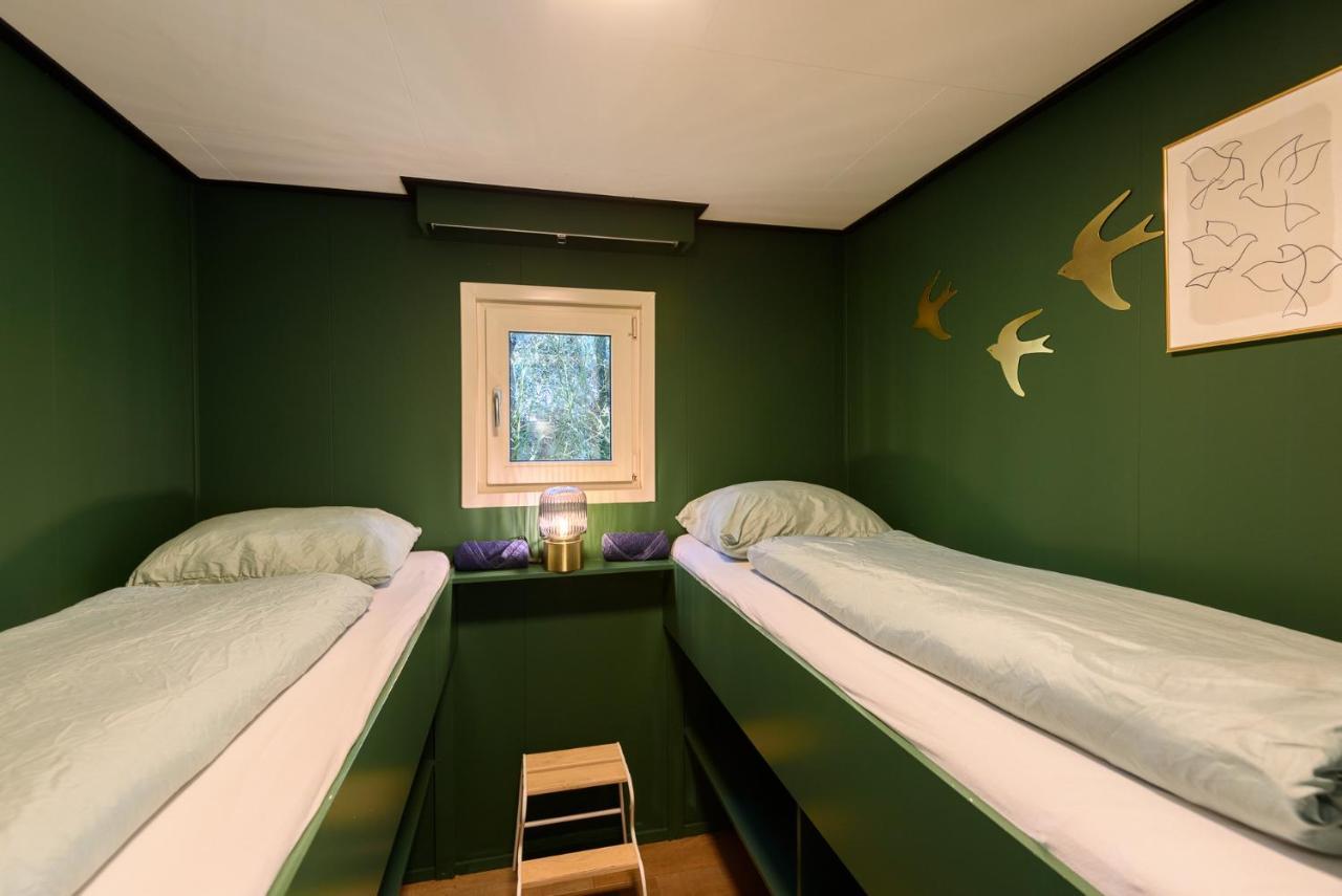 Chalet Met Eigen Tuin Aan De Veluwse Bosrand Putten Buitenkant foto